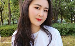 老公把舌头放进我B里搅